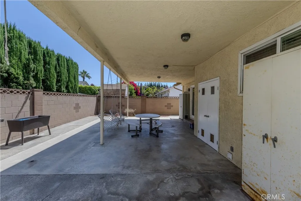 Anaheim, California 92805, United States, 5 Bedrooms Bedrooms, ,2 BathroomsBathrooms,Residential,Active,151842