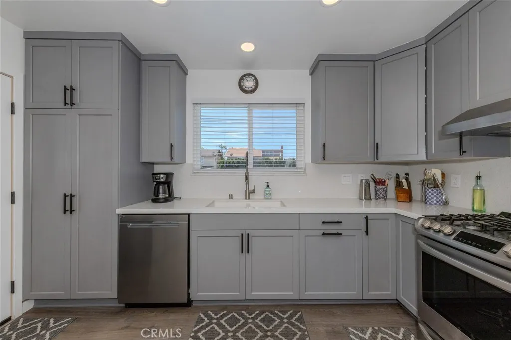 Anaheim, California 92805, United States, 5 Bedrooms Bedrooms, ,2 BathroomsBathrooms,Residential,Active,151842