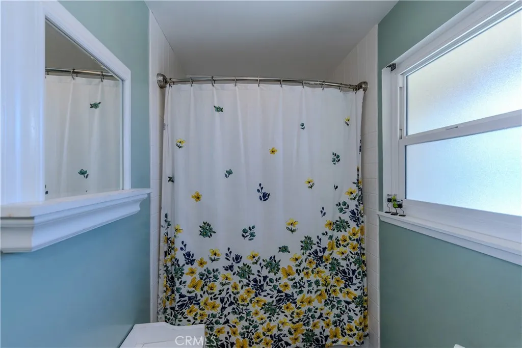 Anaheim, California 92805, United States, 5 Bedrooms Bedrooms, ,2 BathroomsBathrooms,Residential,Active,151842