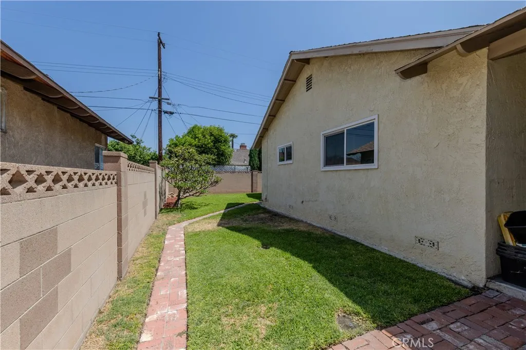 Anaheim, California 92805, United States, 5 Bedrooms Bedrooms, ,2 BathroomsBathrooms,Residential,Active,151842