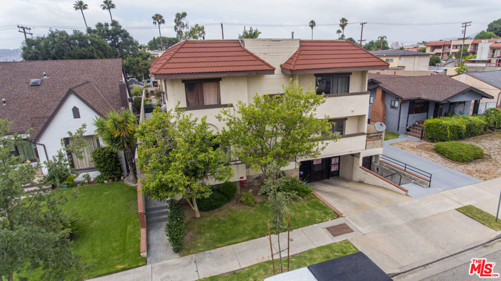 517 Fischer Street
