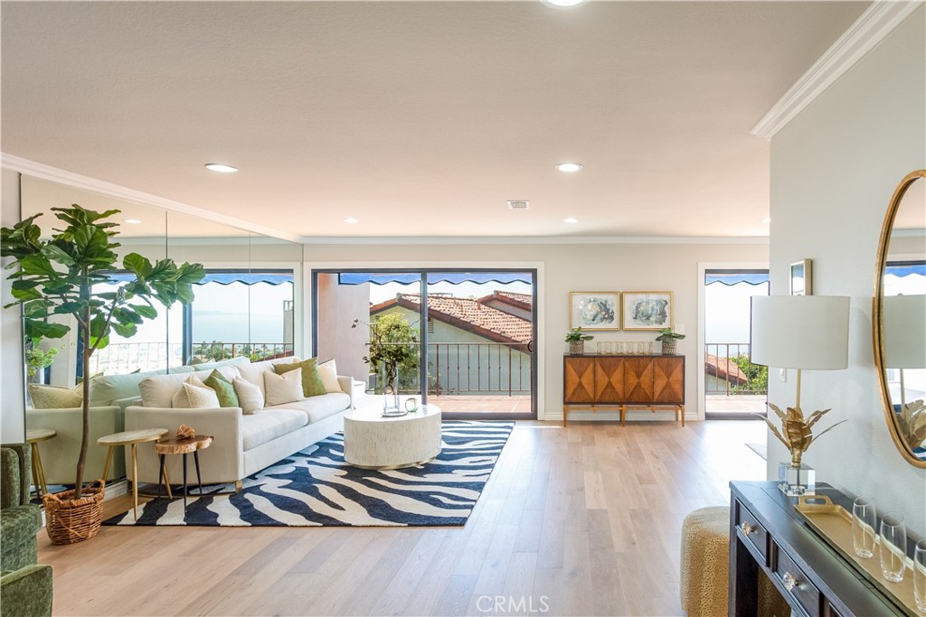 15 Ocean Crest Court