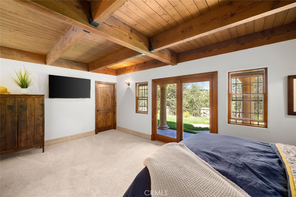 East of 101(500) - Residential