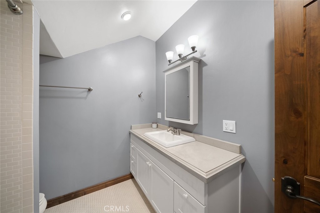 East of 101(500) - Residential
