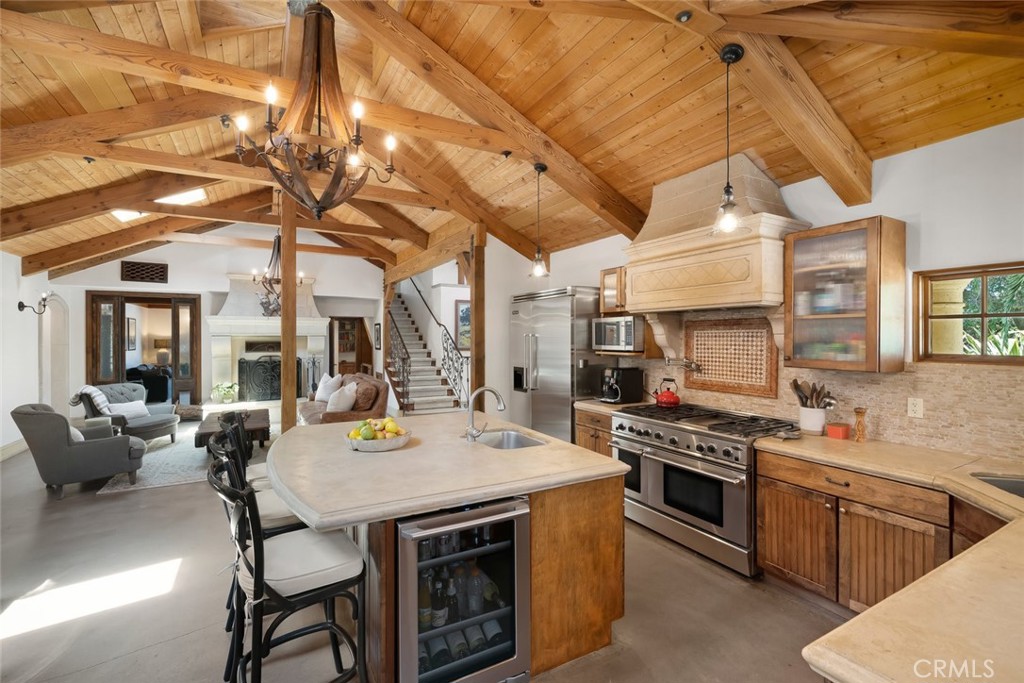 East of 101(500) - Residential