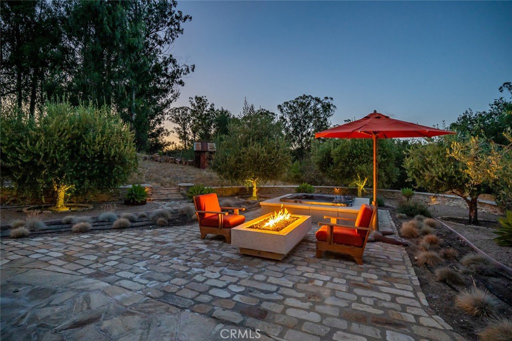 East of 101(500) - Residential