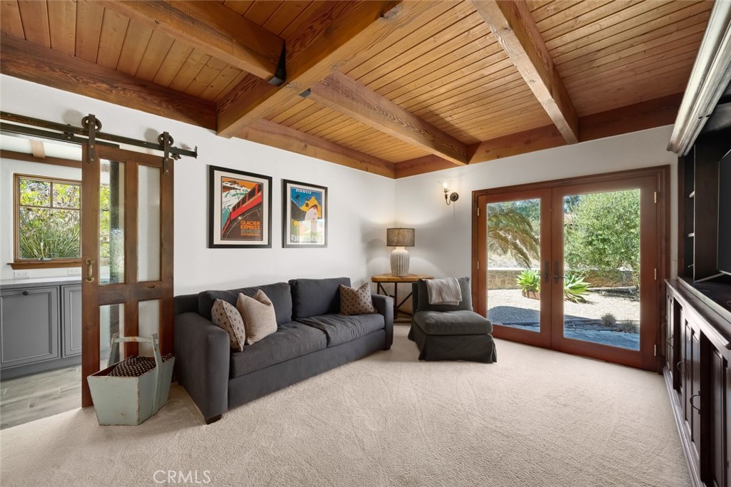 East of 101(500) - Residential