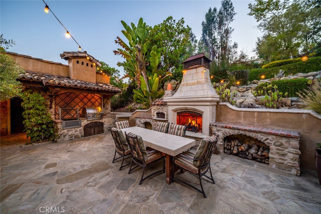 East of 101(500) - Residential