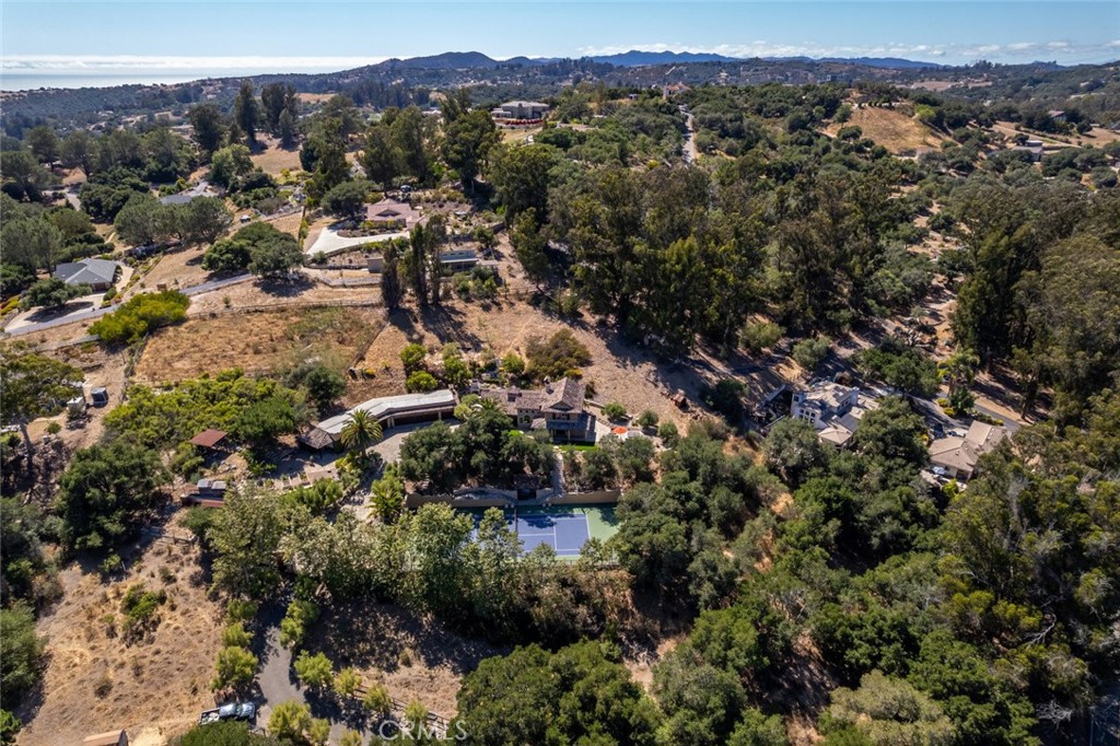 East of 101(500) - Residential