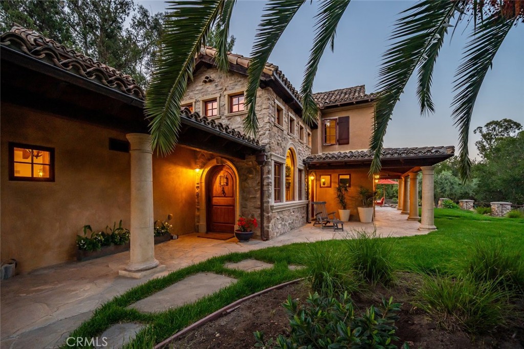 East of 101(500) - Residential