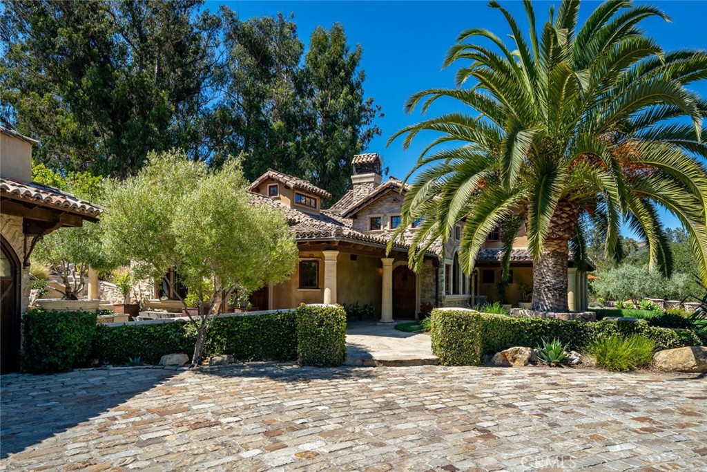 1155 Carpenter Canyon Road