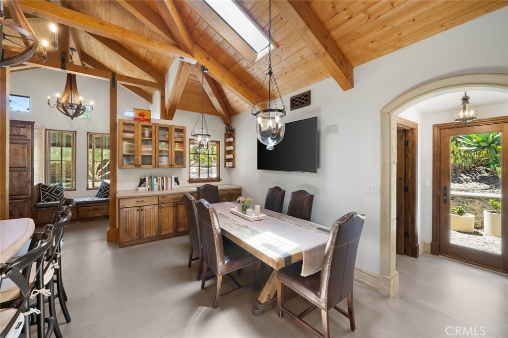 East of 101(500) - Residential