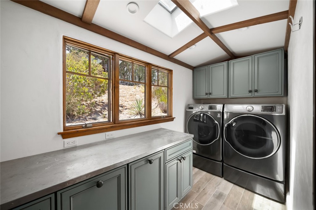 East of 101(500) - Residential