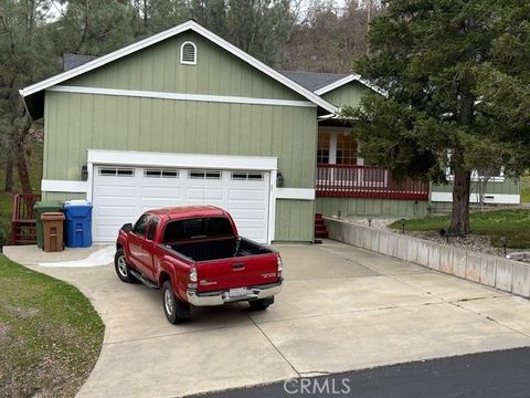 Photo of 18992 Redbud Rd, Hidden Valley Lake, CA 95467 (MLS # LC25276434)