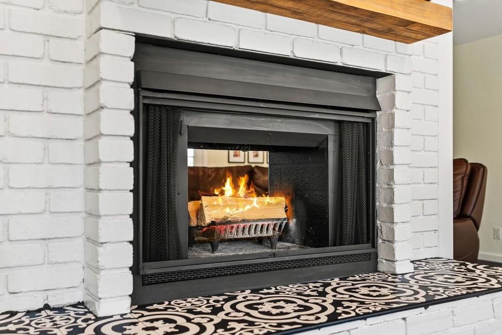 Photo of 1850 Highland Drive, Hollister, CA 95023 (MLS # ML82037999)