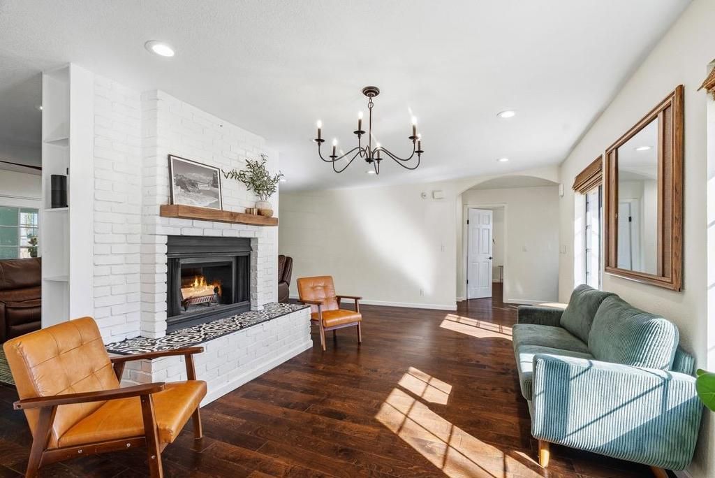 Photo of 1850 Highland Drive, Hollister, CA 95023 (MLS # ML82037999)