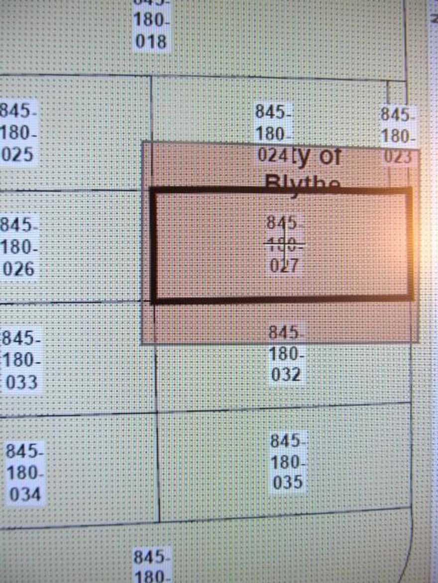 THEY ARE  SIMPLY NOT MAKING ANY MORE VACANT LAND. N. 4th Street is a Paved Street and These 2 Lots are Sizable Contiguous Lots.  Owner to Sell Both Lots Together.  The Combined Lot Size for the Two lots Aprx (128.2 X 150)  or a bit over .44Of an Acre. Priced at $44,000.00