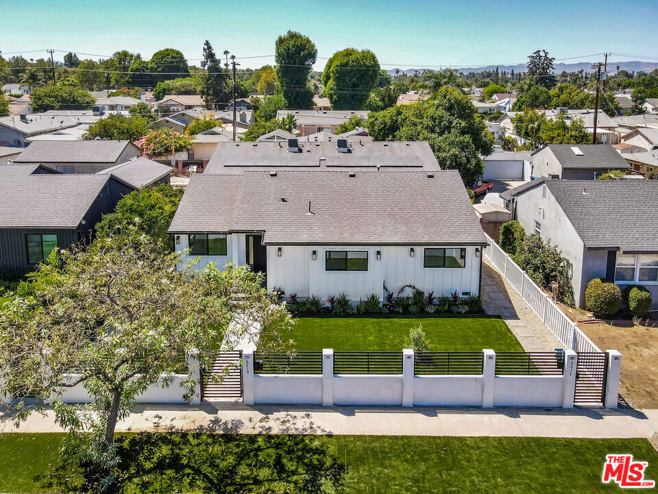 Properties 3 6219 Sylvia Avenue