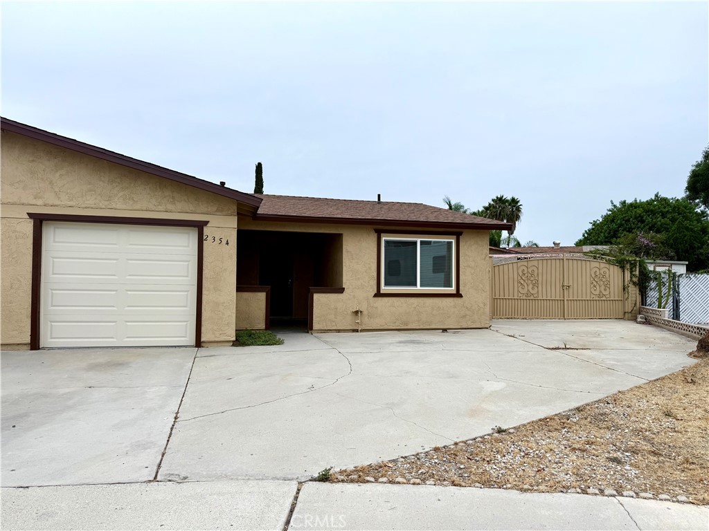 Fully remodeled home in a 55+ senior community of Valle Hermosa! This lovely home features 2 spacious bedrooms, 1 bath with new tile & carpet flooring, fresh paint throughout, new kitchen and bathroom cabinetry & quartz countertops, new LED light fixtures, new appliances, new window blinds, central heating and air, an attached 1 car automatic garage, and a large backyard. The home is situated at the end of a quiet cul-de-sac street and is conveniently close to restaurants, shopping stores, supermarkets, parks, and banks. Please note, owners are looking for applicants with FICO scores of 700+. Bank statements and employment will be verified.