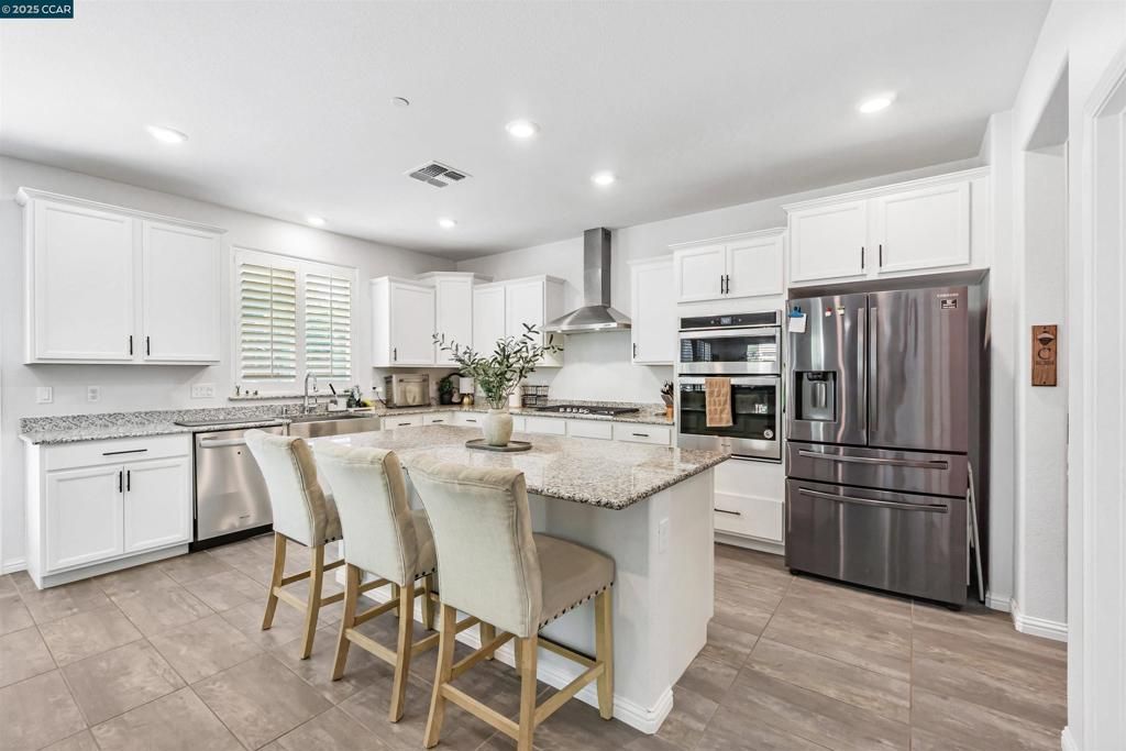 Photo of 158 Wooley Creek Way Way, Brentwood, CA 94513 (MLS # 41118002)