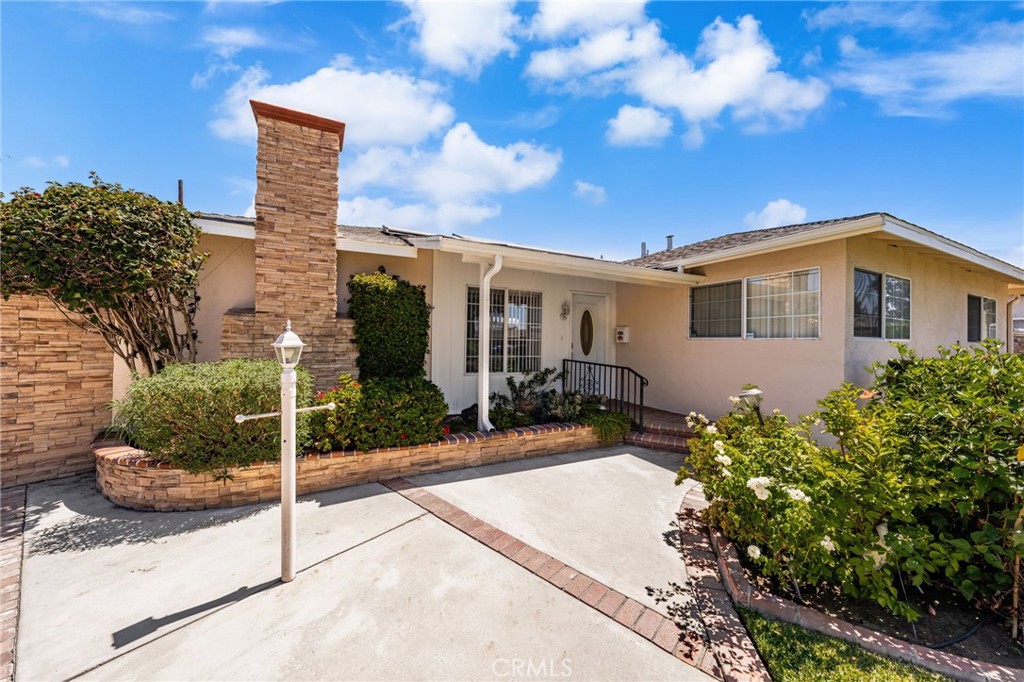 1220 Wescove Place
