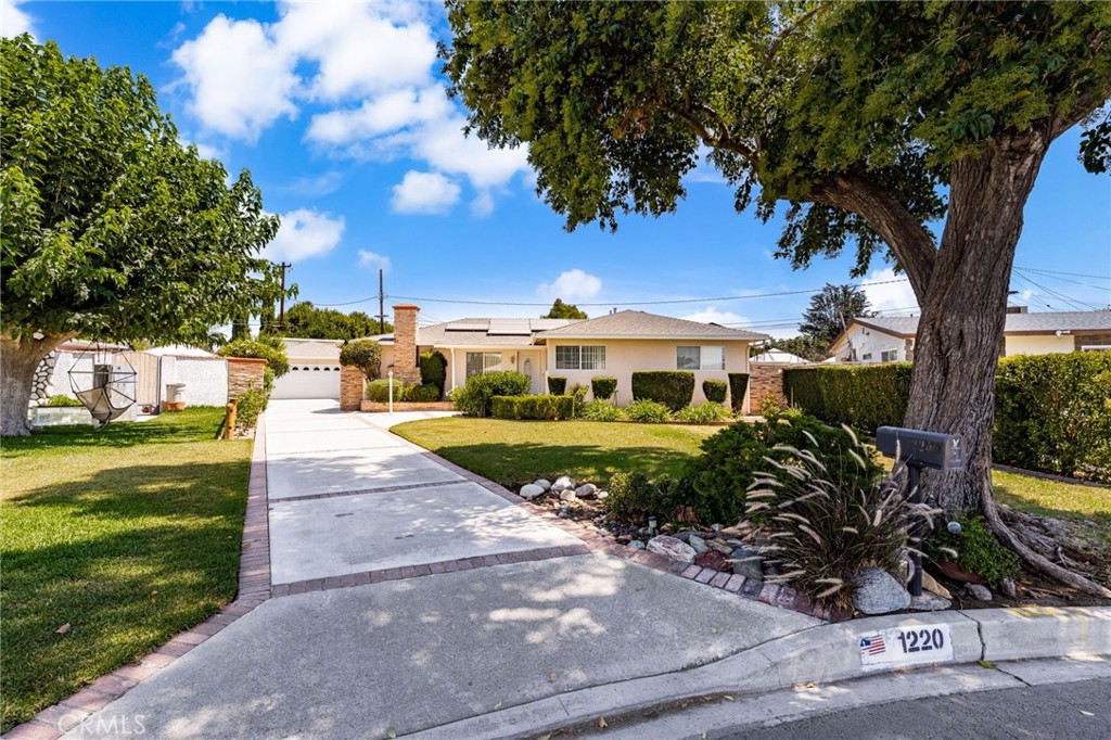 1220 Wescove Place