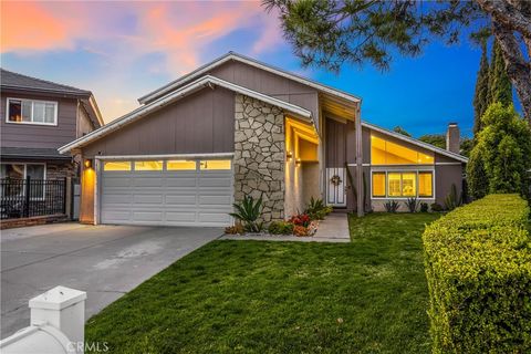 Photo of 1320 N Van Gogh Circle, Orange, CA 92867 (MLS # CV26007339)