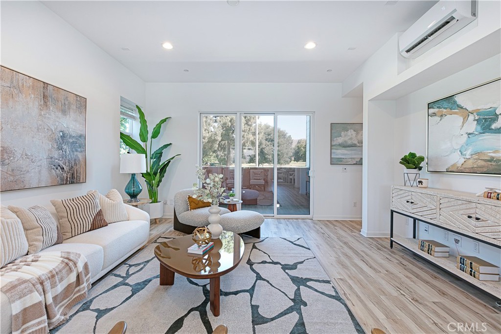 448 W Central Ave