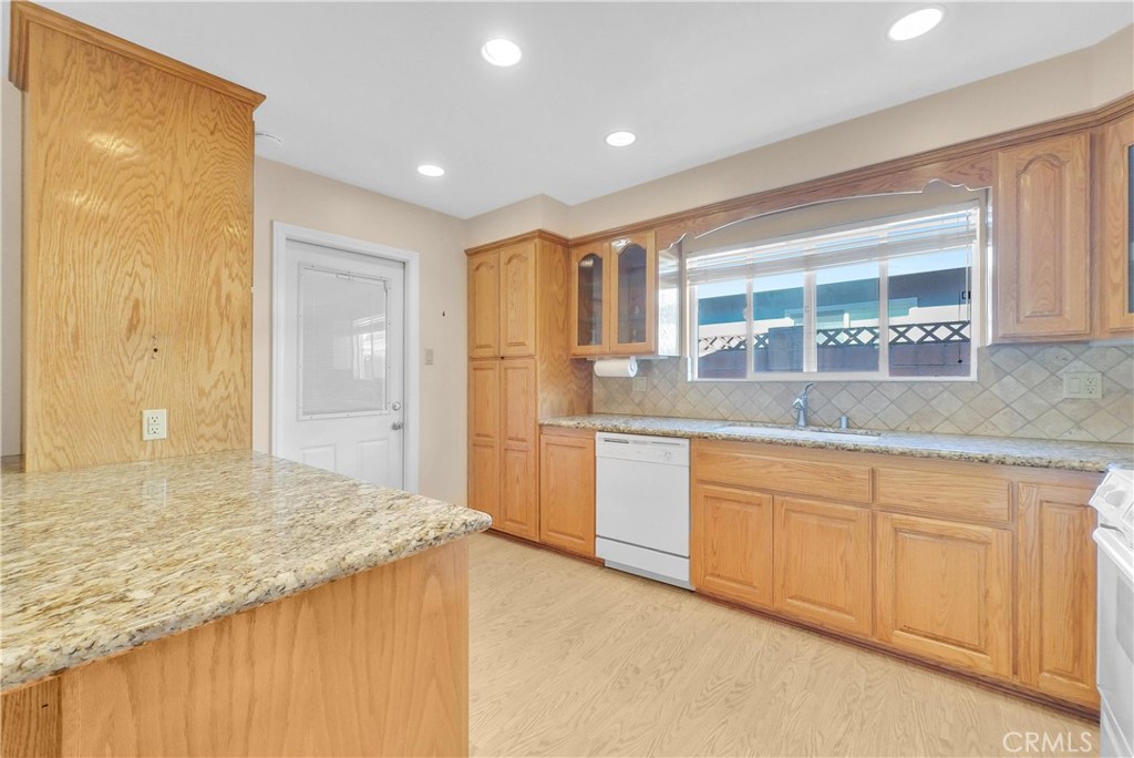 420 W Parkwood Avenue