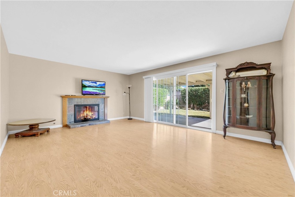420 W Parkwood Avenue