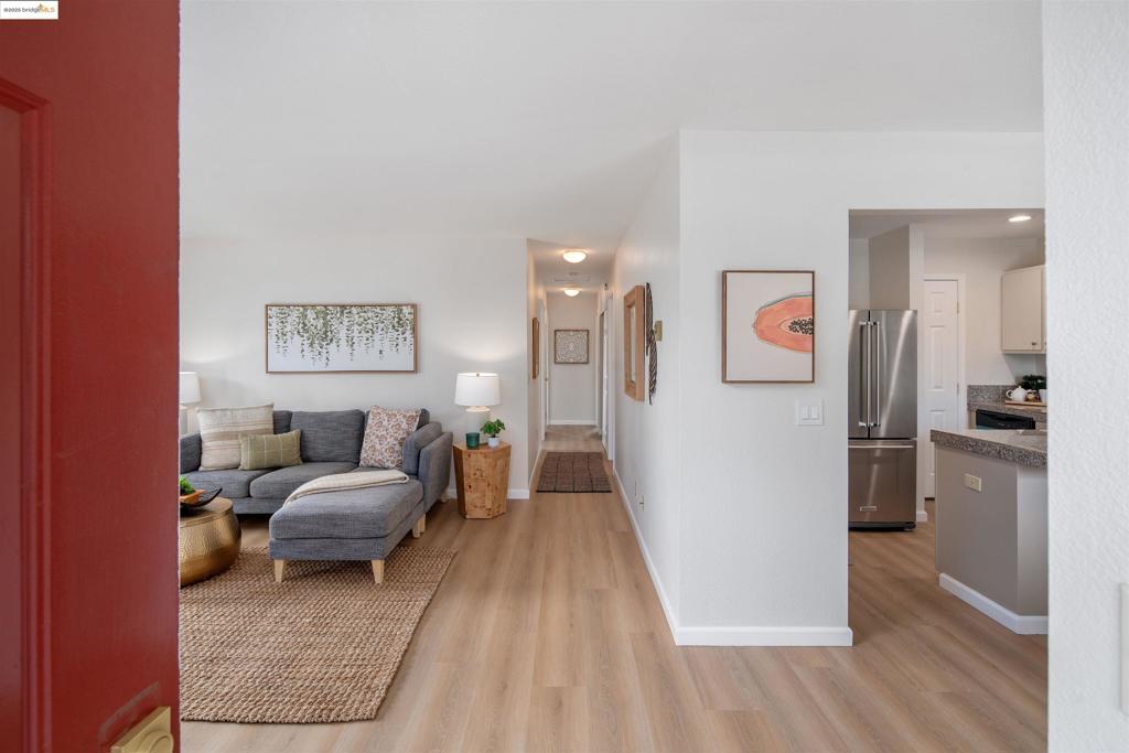 FLORESTA GARDENS - Residential