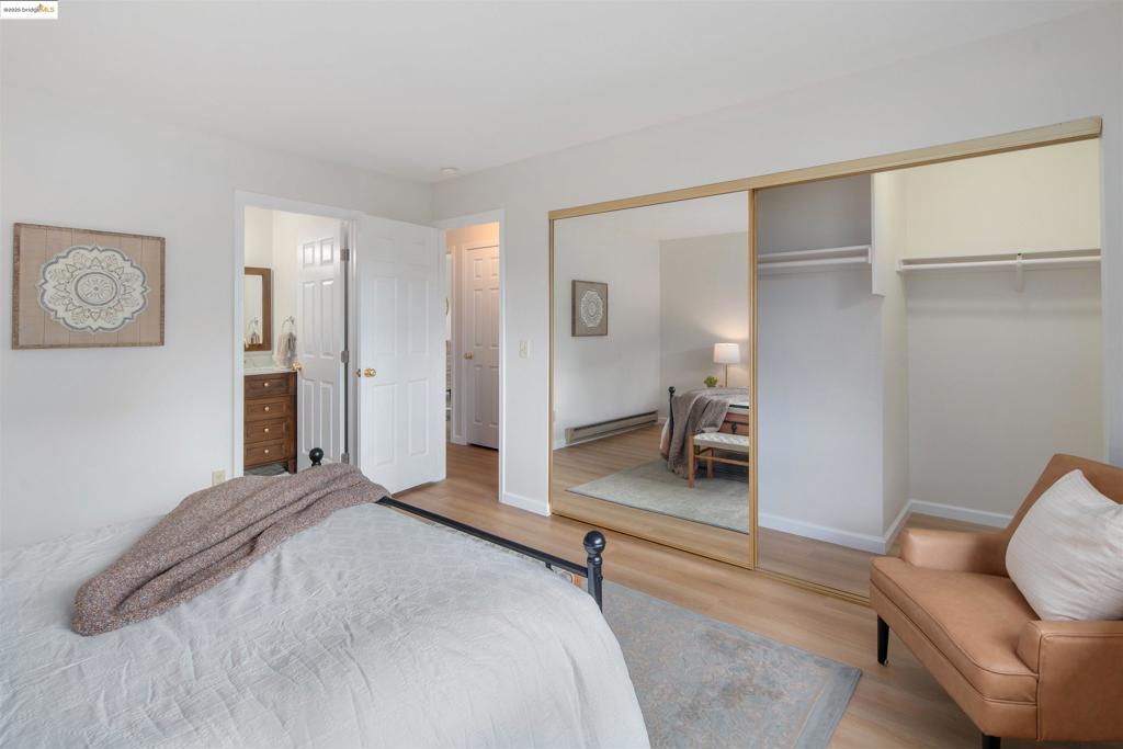 FLORESTA GARDENS - Residential