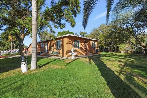 10527 60th Jurupa Valley CA 91752