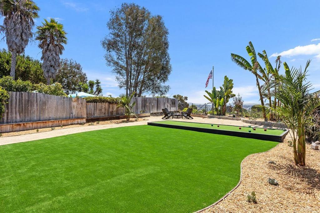 1385 Temple Heights Drive