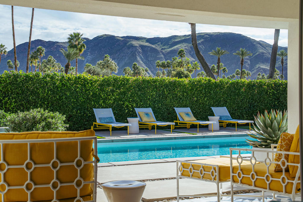 2444 S Calle Palo Fierro