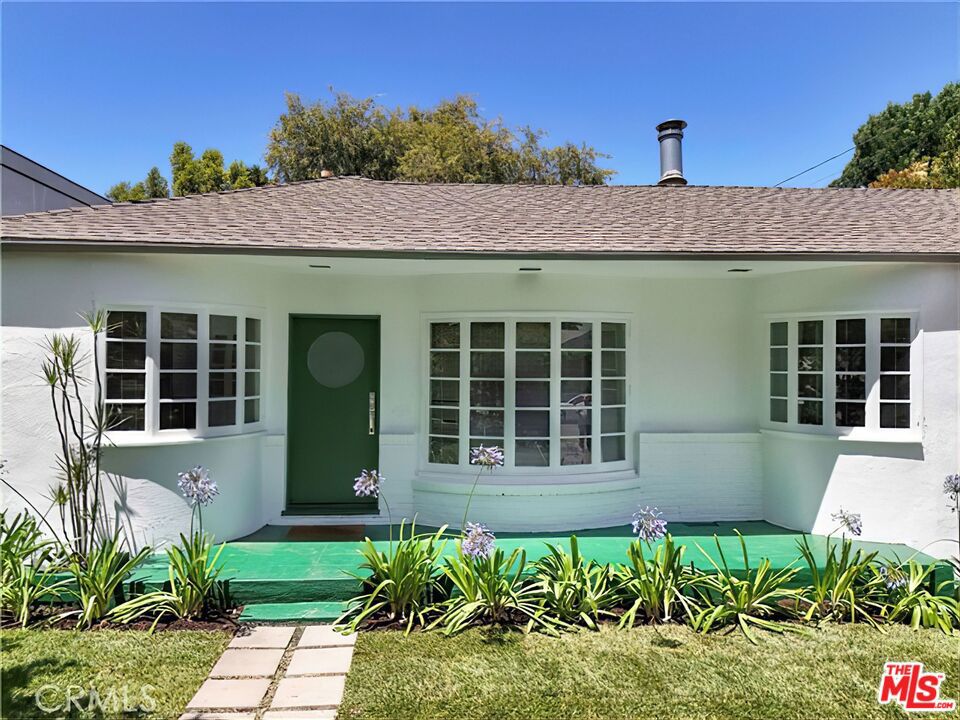 4227 Van Nuys Boulevard