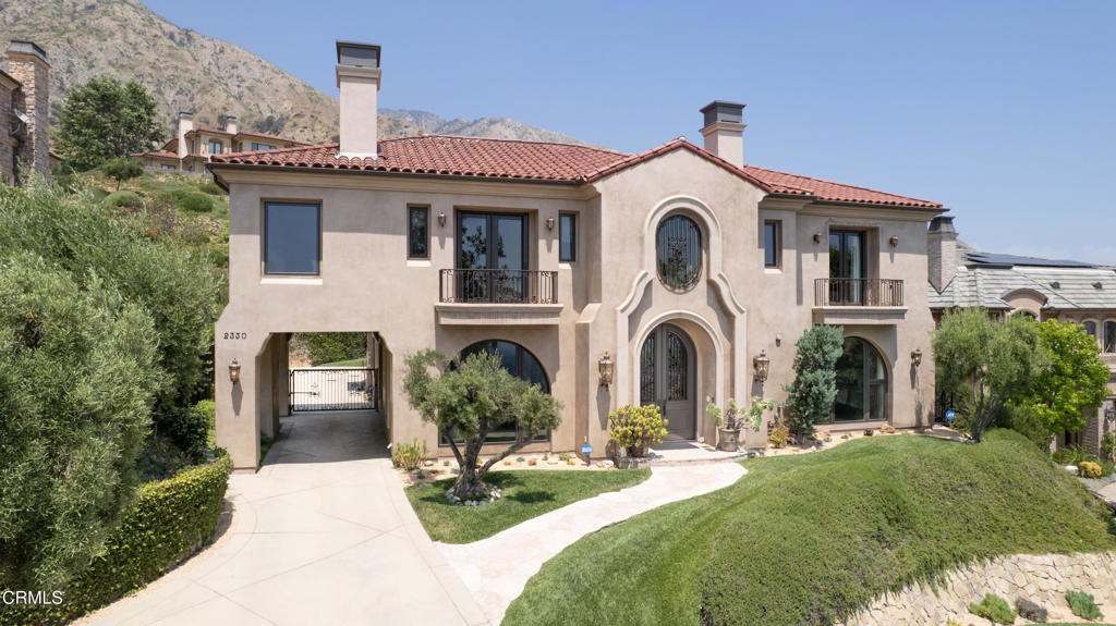 Properties 1 2330 Crystal Lane