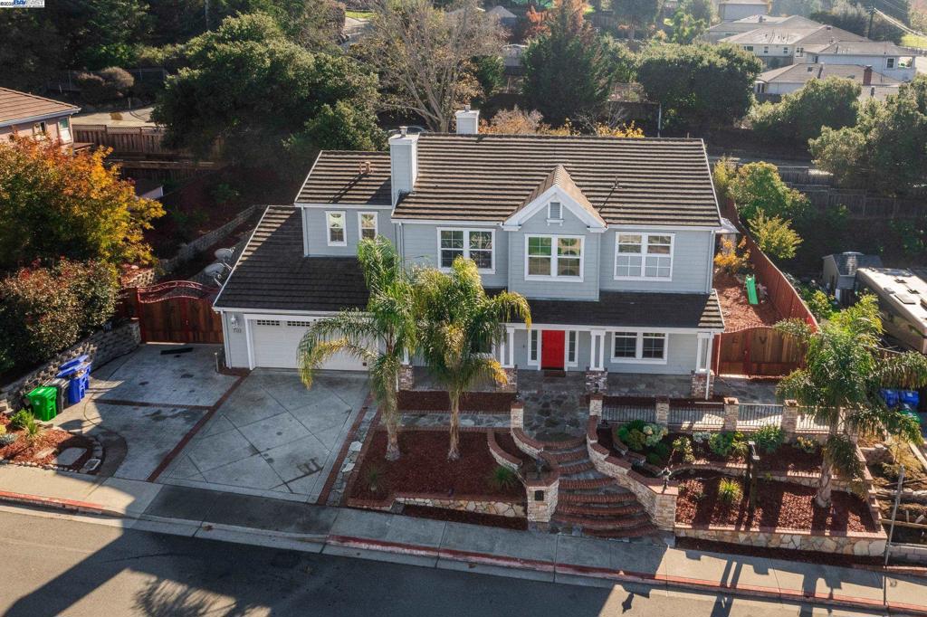 FAIRVIEW - Residential