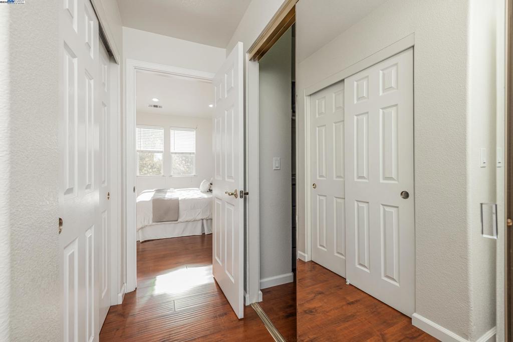 FAIRVIEW - Residential