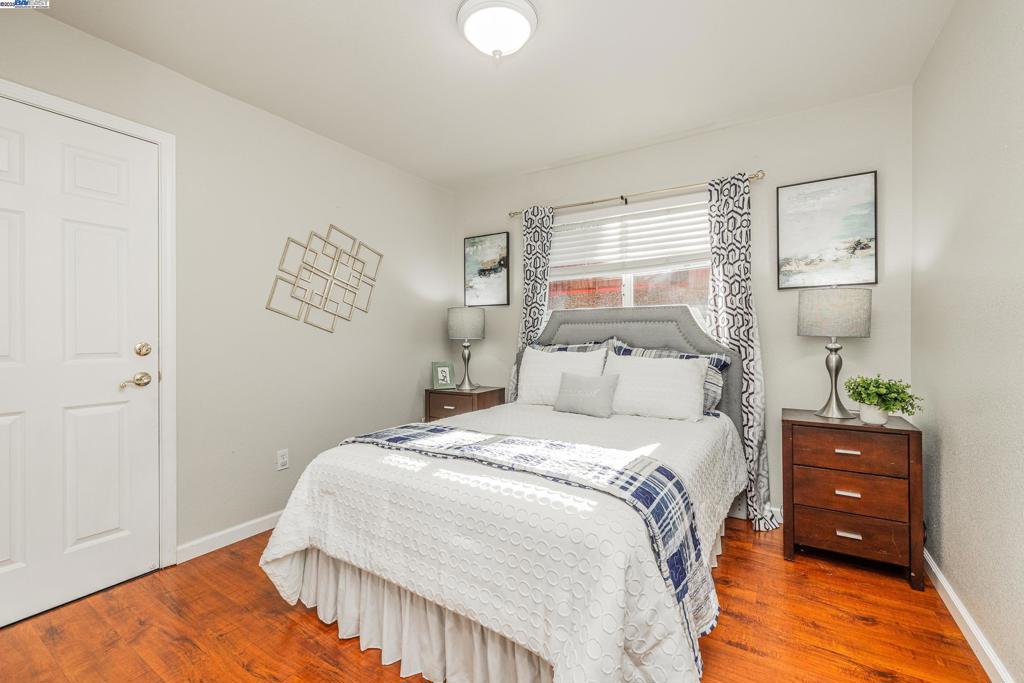 FAIRVIEW - Residential