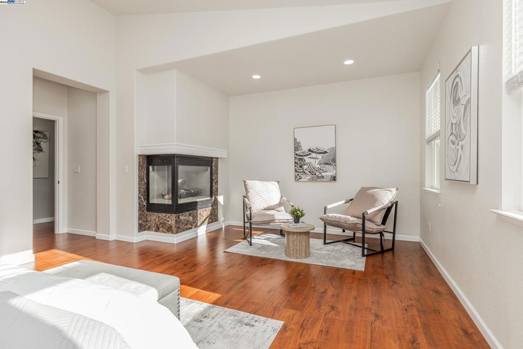 FAIRVIEW - Residential