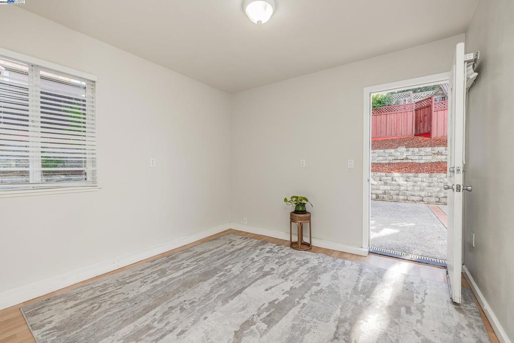 FAIRVIEW - Residential