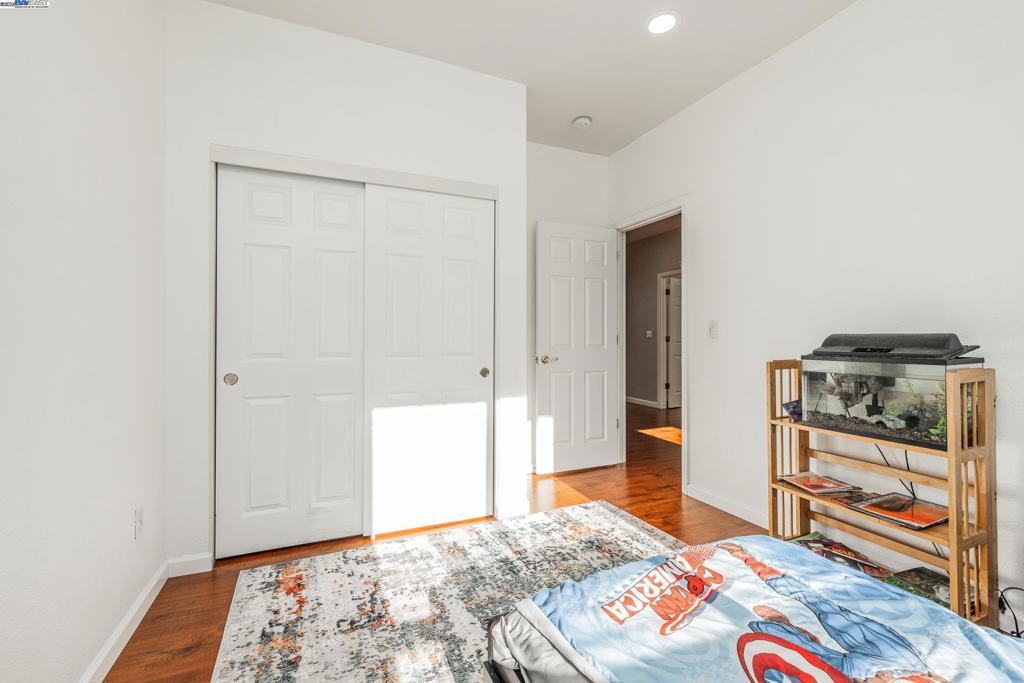 FAIRVIEW - Residential