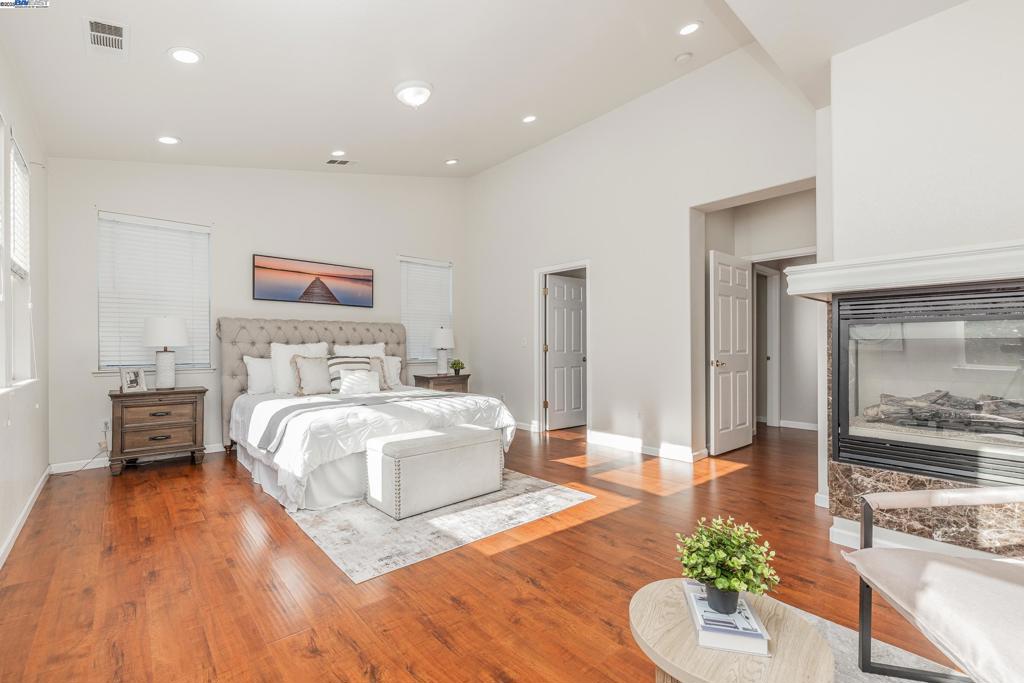 FAIRVIEW - Residential