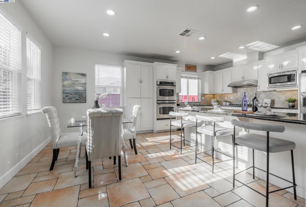 FAIRVIEW - Residential