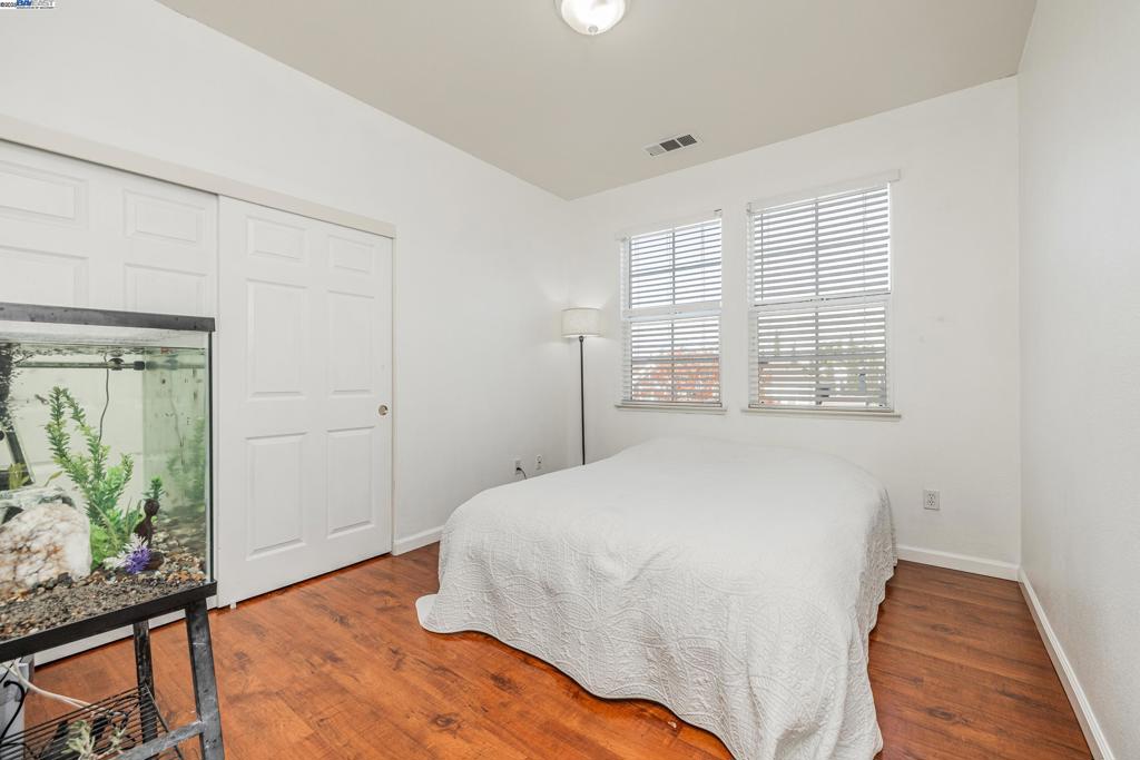 FAIRVIEW - Residential