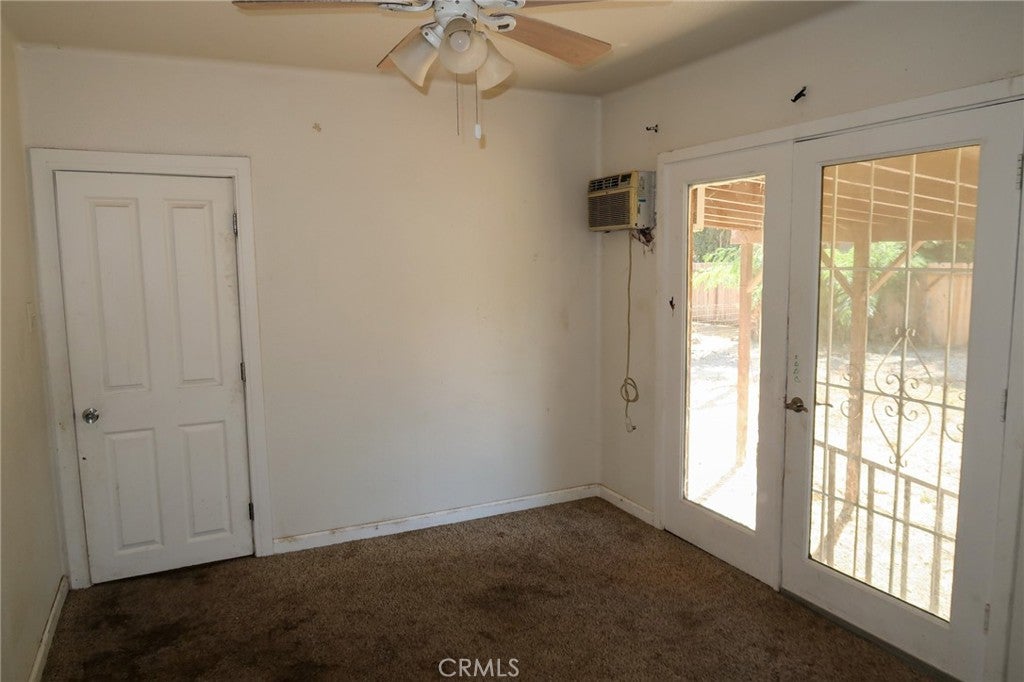 631 Mariposa Avenue