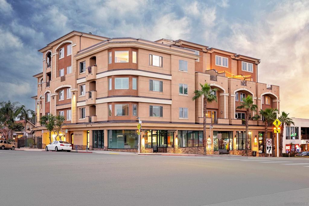Highly Visible Window Lined Retail Space. Retail with Residential Condos Above 18 Luxury Condo Units. Mission Hills—One of San Diego’s Most Desirable & Established Neighborhoods. Centrally Located Between I-5 & Hwy 163. On-Site & Street Parking Available.