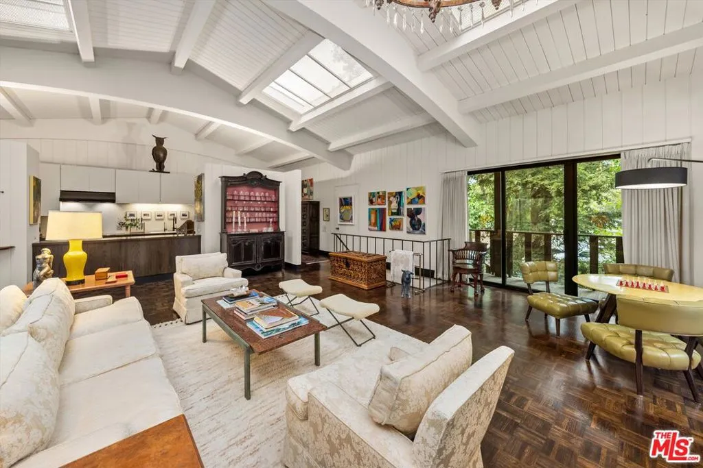 Somis, California 93066, United States, 3 Bedrooms Bedrooms, ,2 BathroomsBathrooms,Residential,Active,143552