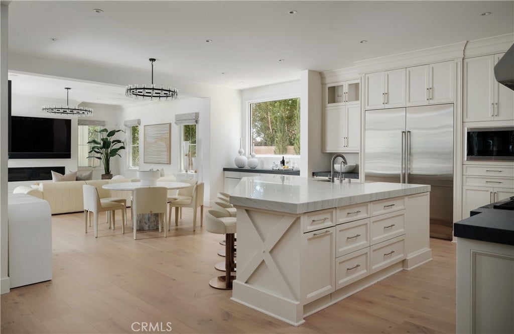 108 Panorama, Irvine CA 92618 - Photo 10